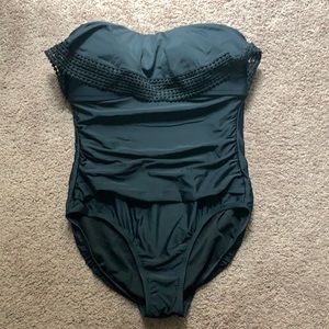 Bathing suit